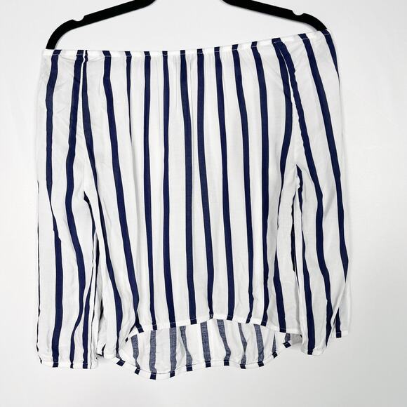 New Cupcakes and Cashmere XS White Blue Striped Off The Shoulder Blouse Top - Picture 2 of 8